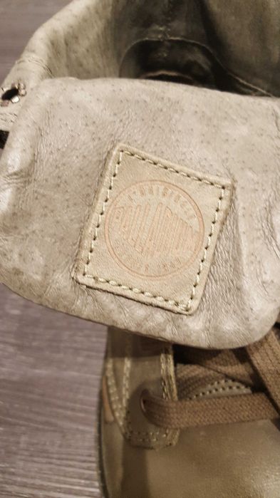 Palladium em pele verde tropa, novas