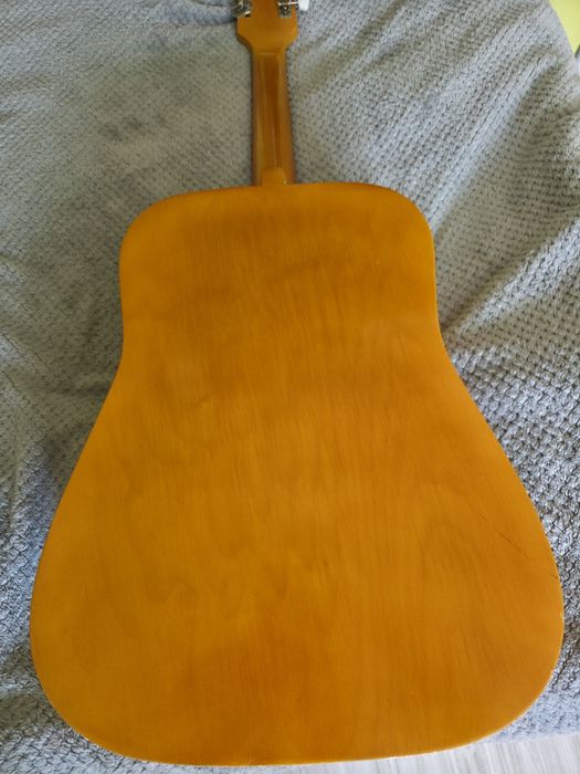 Gitara akustyczna