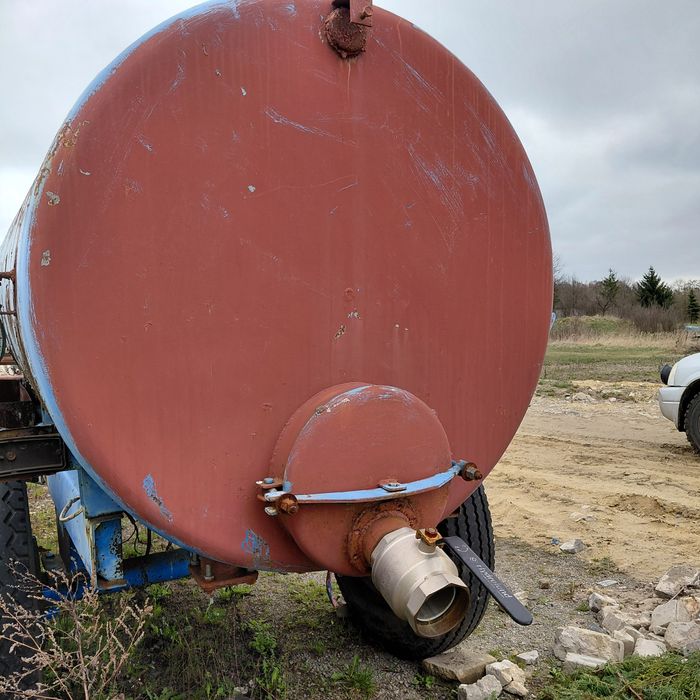 Sprzedam beczkowoz  3000l