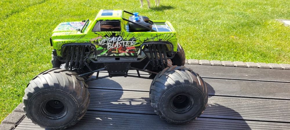Duże Auto Terenowe  2.4G RC 1:6