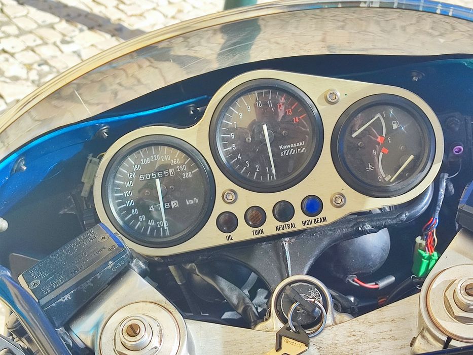 Kawasaki Ninja ZX9R