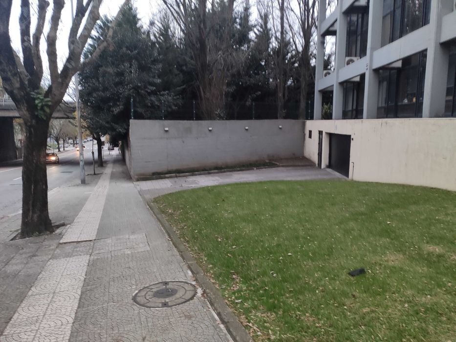 Lugar de garagem Campo Alegre- Segurança 24 h