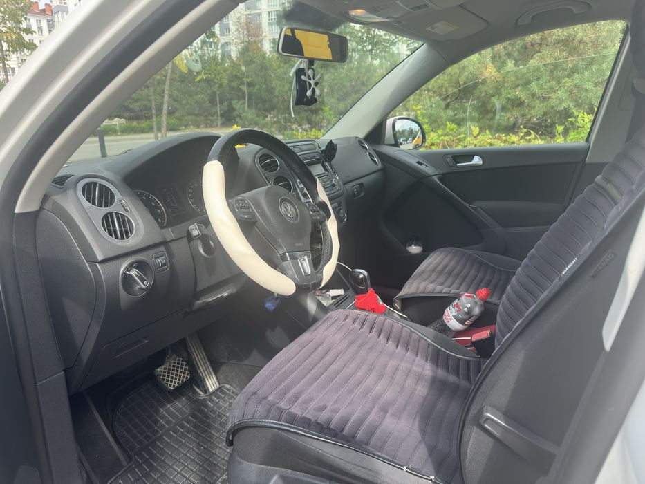 Продаю Volkswagen Tiguan
