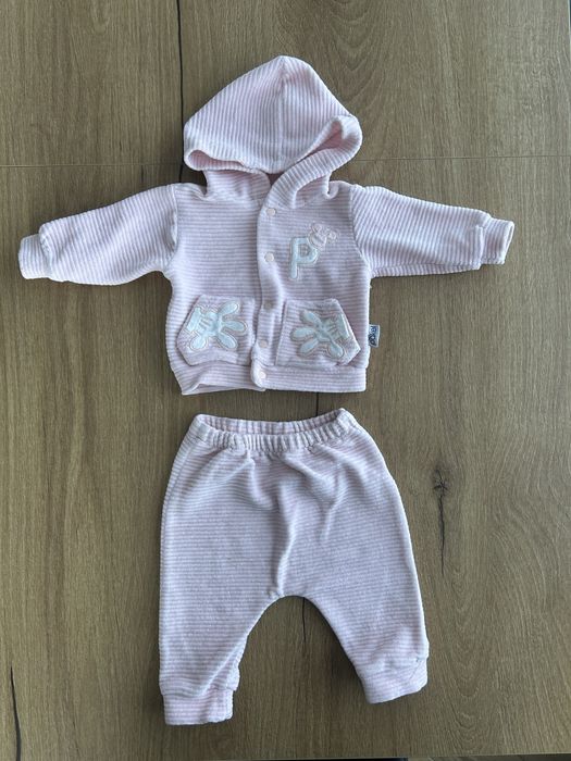 Dres 3-6 msc. dla dziewczynki