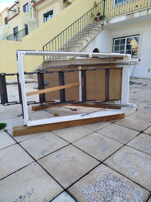 Escada para sótão articulada metálica