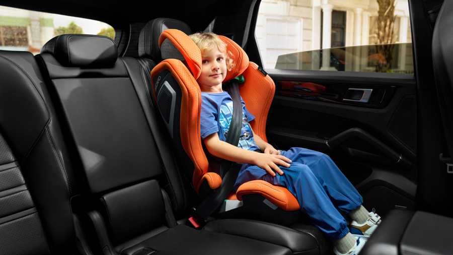 Автокрісло RECARO AXION 1. НОВІ 2025