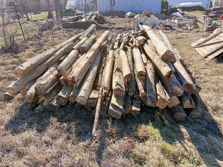 Drewno z rozbiórki stodoły – suche – sosna – 31 m³ – na opał