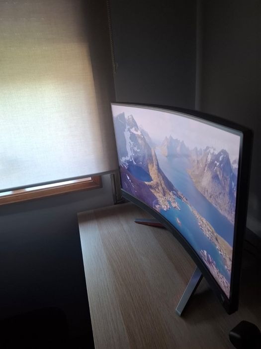 Monitor Curvo BenQ MOBIUZ EX2710R 27” QHD 165Hz 1ms HDRi