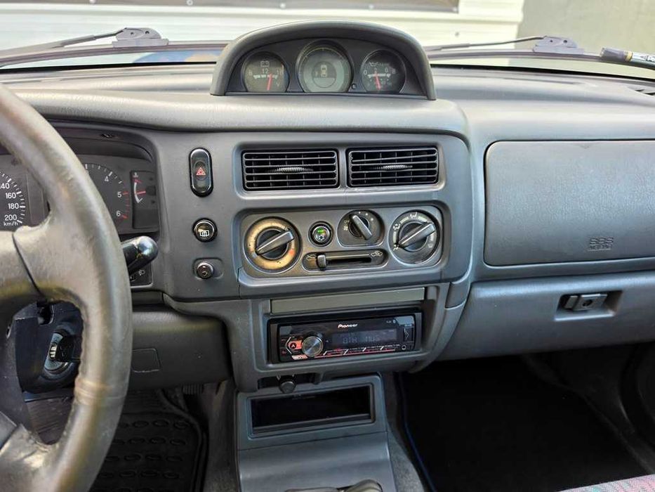 Mitsubishi Pajero — fotografia 10