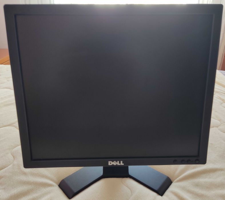 Monitor  Dell E170s424236762782115840