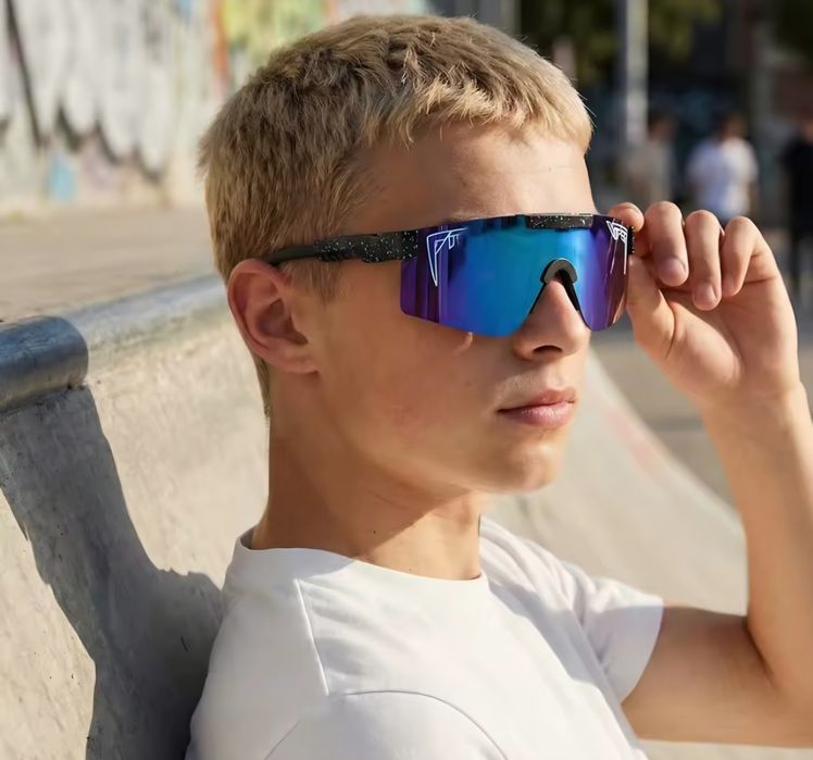 Fioletowe okulary przeciwsłoneczne