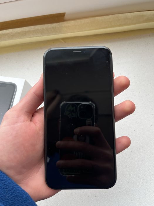 Телефон iPhone Xr 64gb