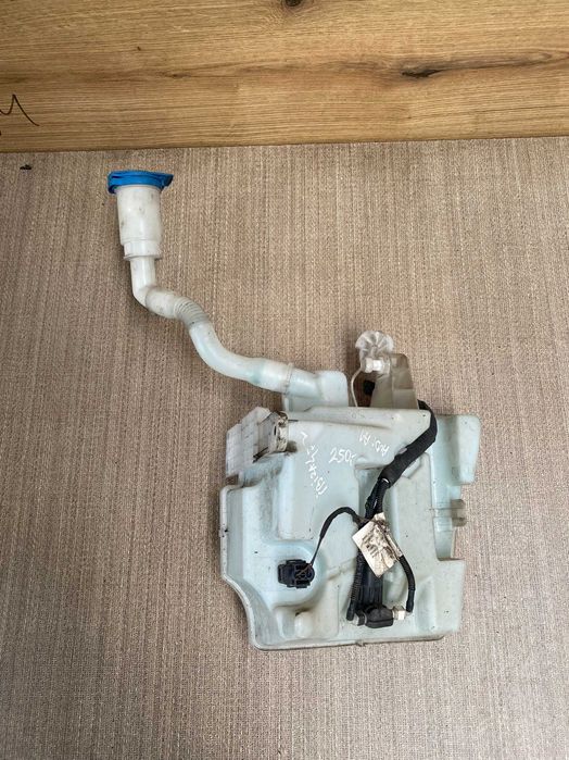 Zbiorniczek spryskiwaczy Seat Ibiza 4 lift