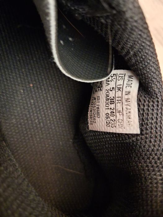 Halówki turfy Adidas 38