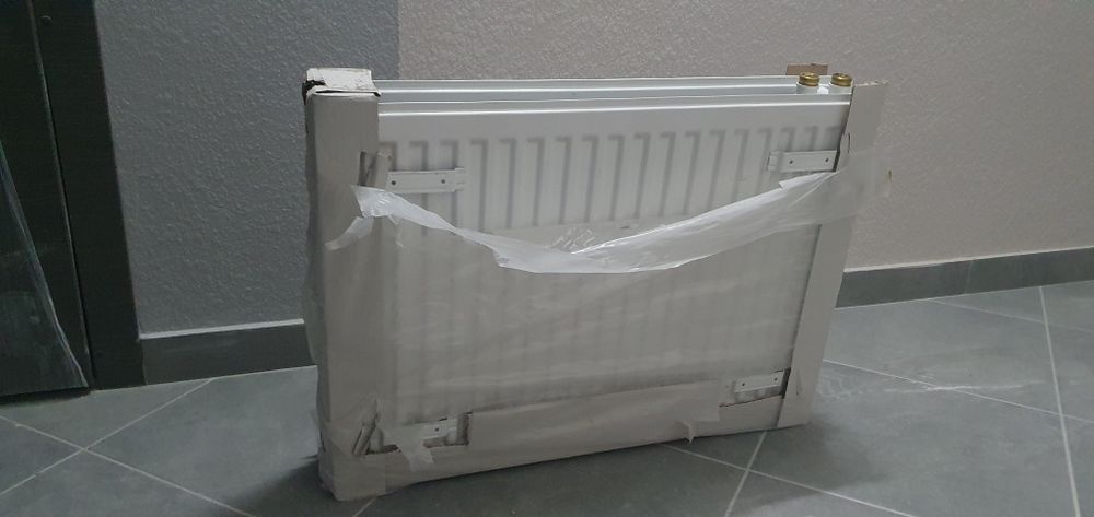Радіатор Hi-therm сталевий 22 тип 500x700 бічне підключення, білий
