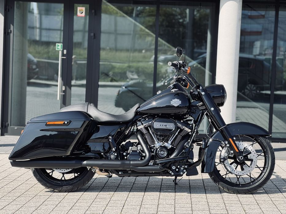 Harley-Davidson Touring Road King Model 2024. Dostępny w salonie.