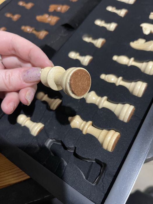 Деревянные шахматы