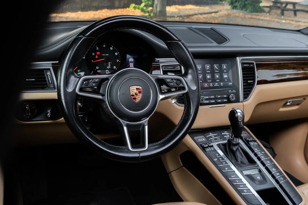 Porsche Macan PDK