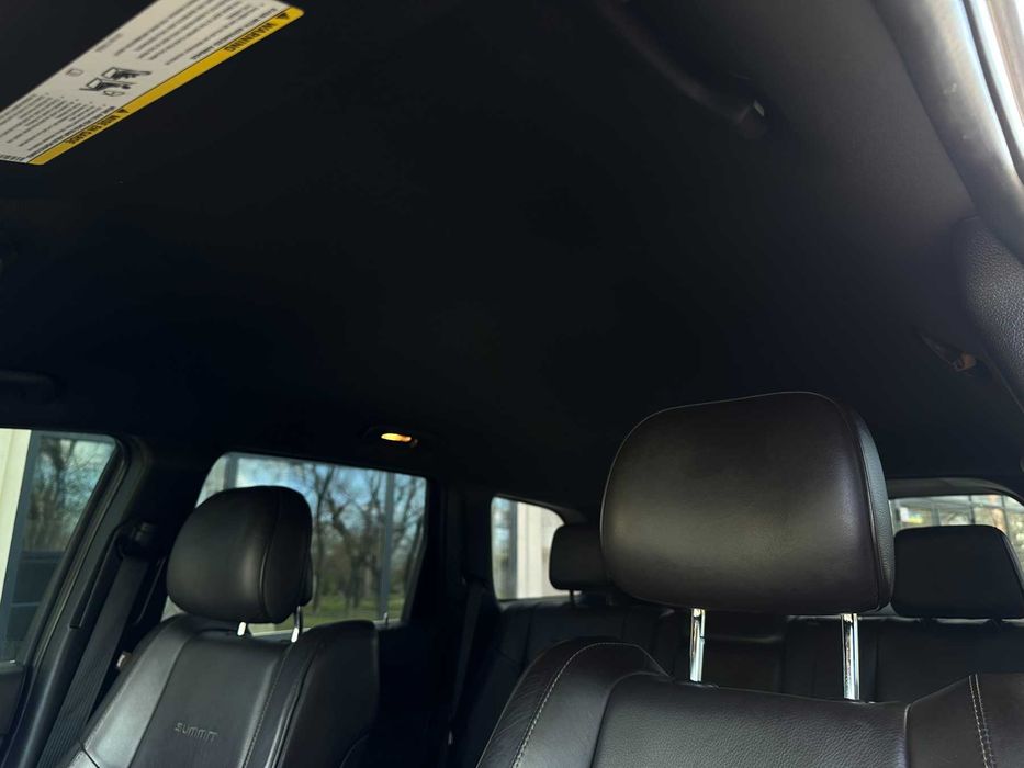 Продам шикарний автомобіль JEEP GRAND CHEROKEE 2015 р. 3.6 бензин