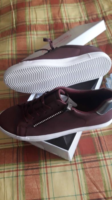 Ténis cor de vinho, tamanho 41