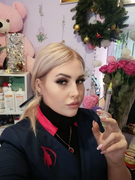 Косметолог Чистка лица Пилинг Rf лифтинг