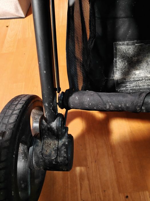 Продам дитячу коляску Chicco