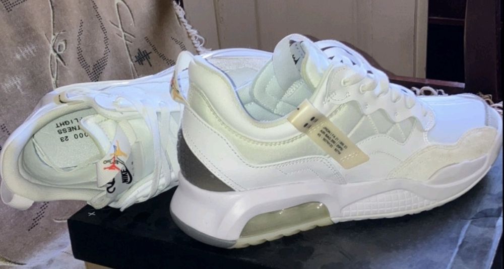 Кросівки Air Jordan Ma2 White