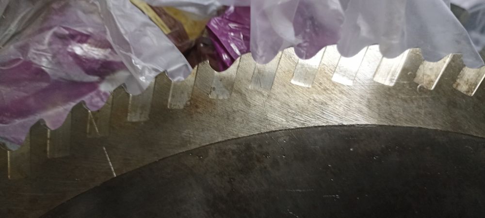 Пила сегментна Геллера ф710.