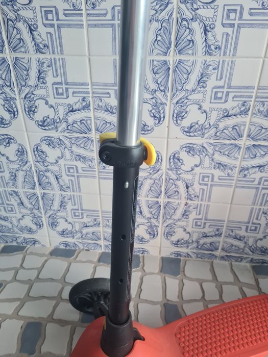 Trotinete Criança Btwin B100 3 Rodas
Trotinete Criança Btwin B100 3 Ro