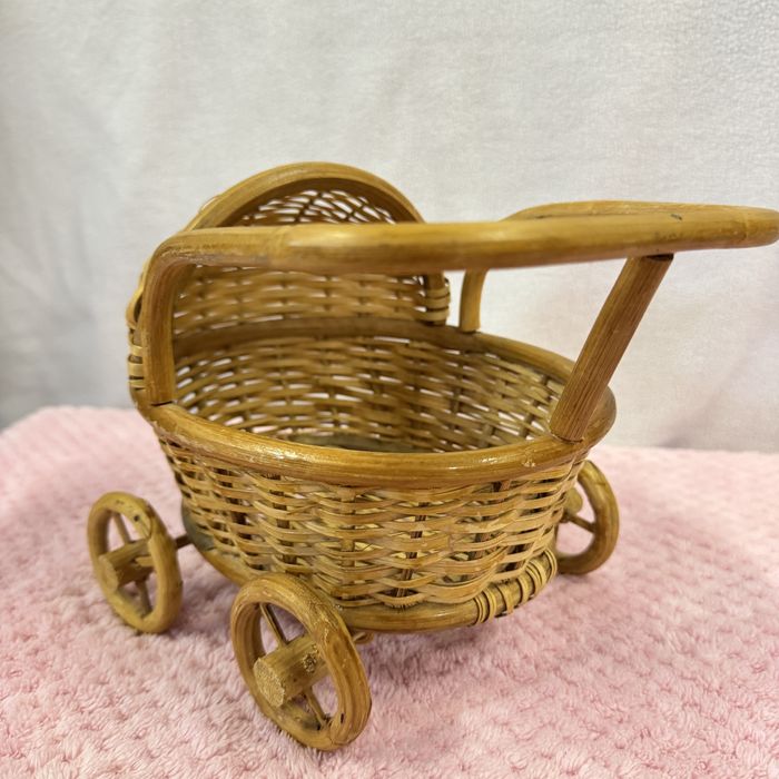 Wózeczek wiklinowy