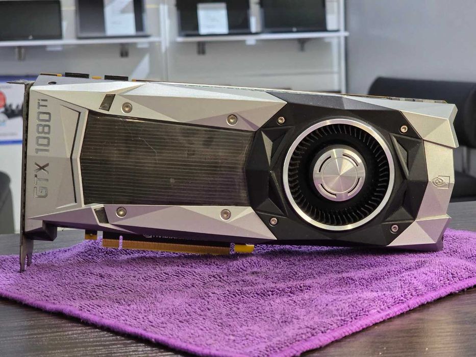 gtx 1080 ti founders edition - купити комплектуючі для ПК
