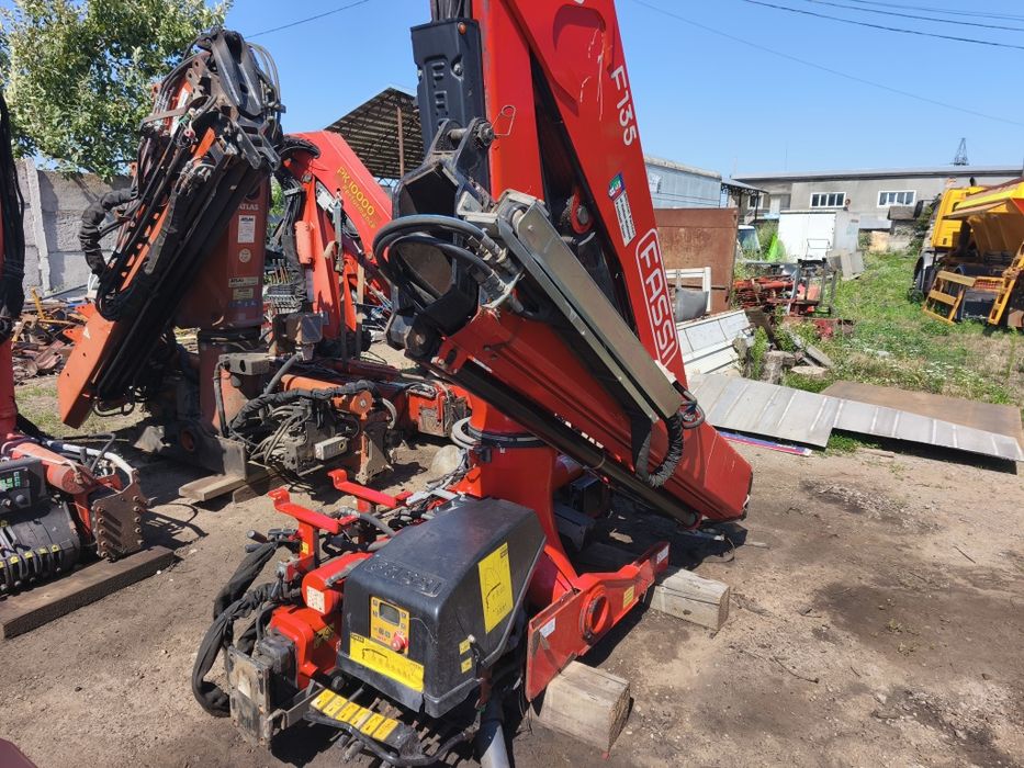 Кран-маніпулятор Fassi 135