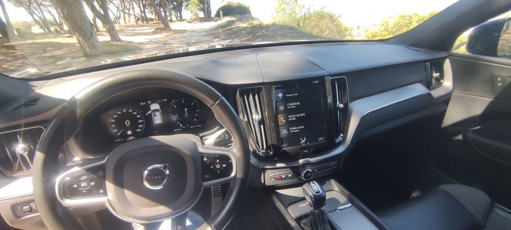 Volvo XC60 2.0 D4 R-Design