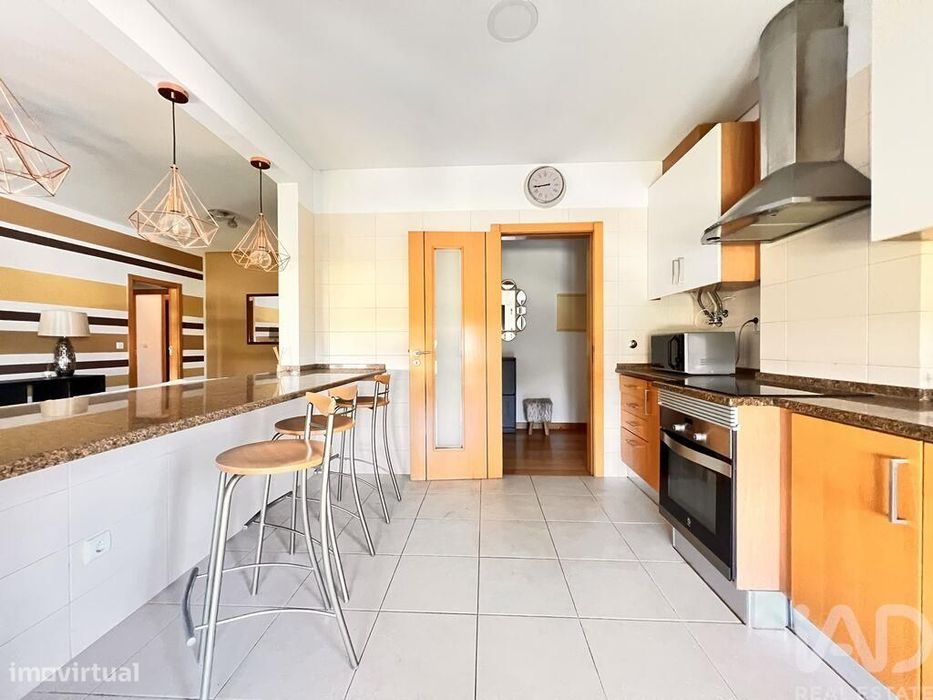Apartamento T2 em Santa Maria, São Pedro E Matacães de 103,00 m2