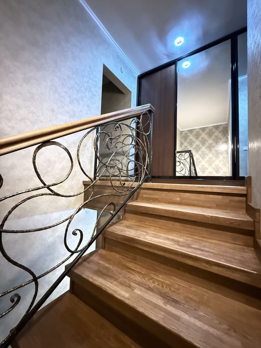 Продам Таун-Хаус на Козацькому Проспекті.