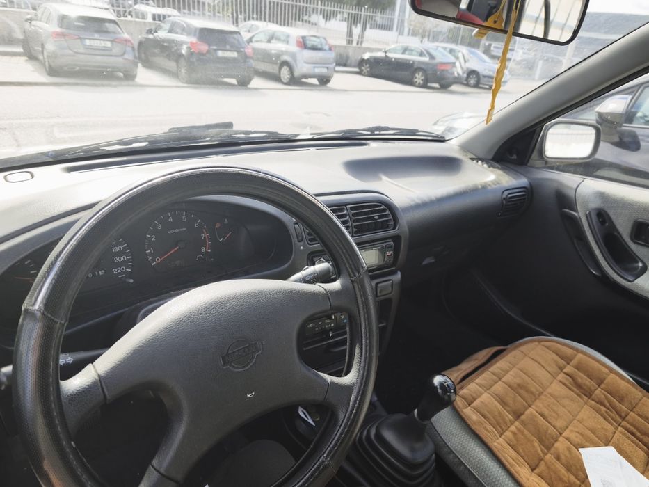 Nissan Sunny 1.4 16V 1994 — photo 3