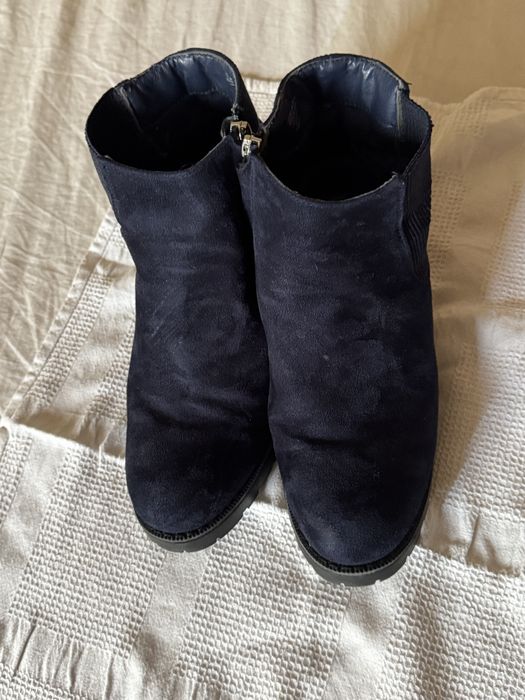 Botins em camurça azul marinho