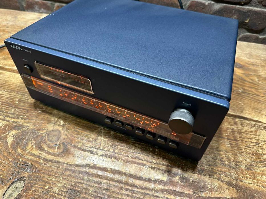 Tuner Radiowy WEGA  T-3740-2