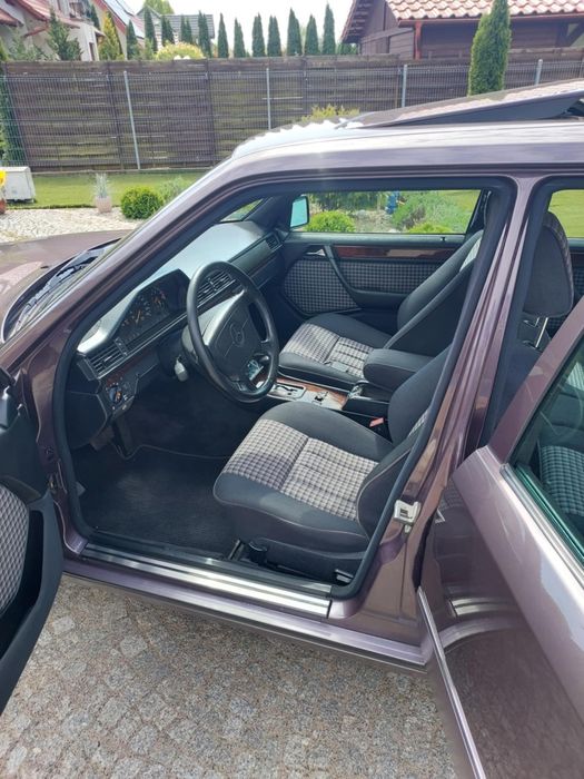 W 124 E220 94 rok Automat