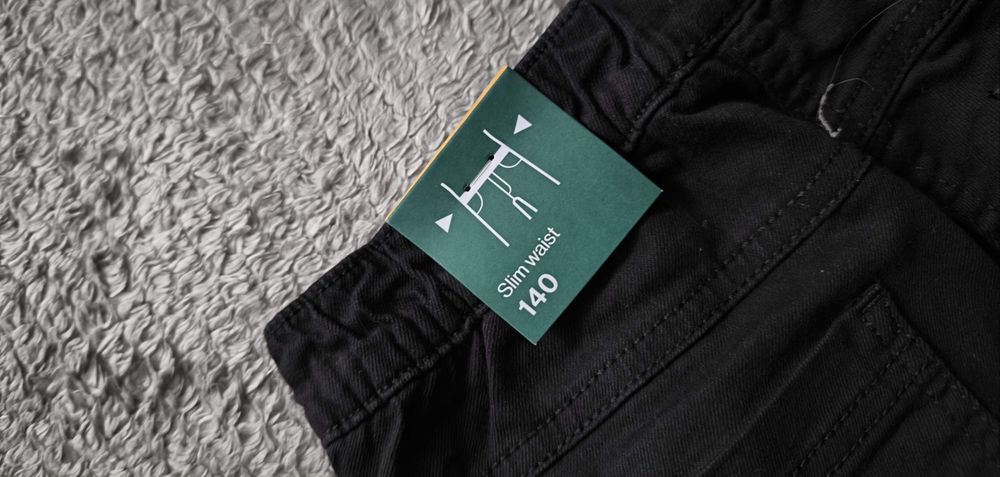 Nowe spodnie jeansowe coccodrillo r. 140 flare leg slim