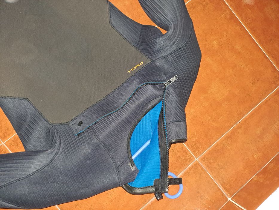 Fato de surf  novo O'Neill 4/3