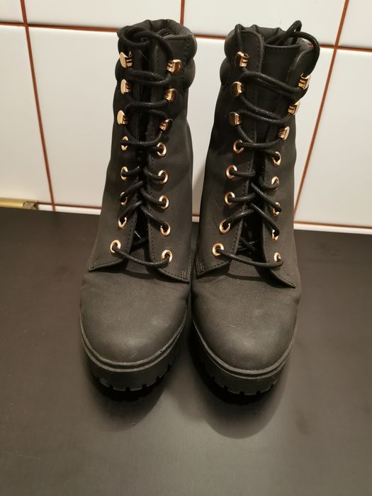 Botki wiązane Primark