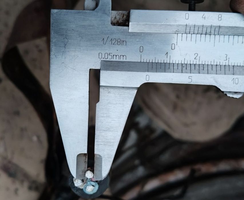 Кабель 3х жильный бронированный 2.5 мм Кабель алюминиевый силовой АВВГ