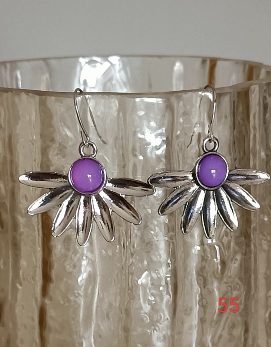 Brincos novos variados