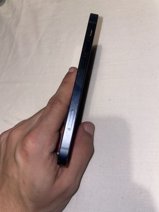 Iphone 12 mini.
