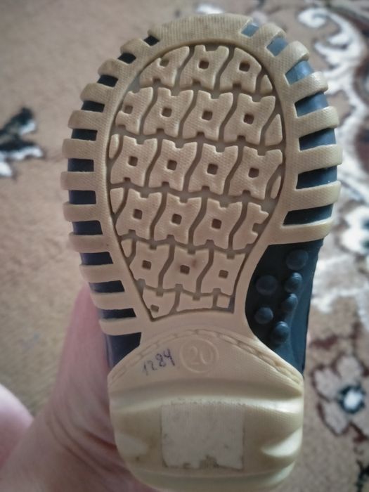 Ботинки красно-синие