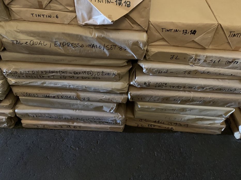 Revista / Jornal  -Mil Folhas suplemento / outras colecos