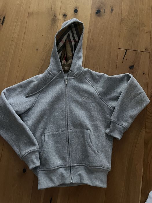 Nie uzywana bluza burberry