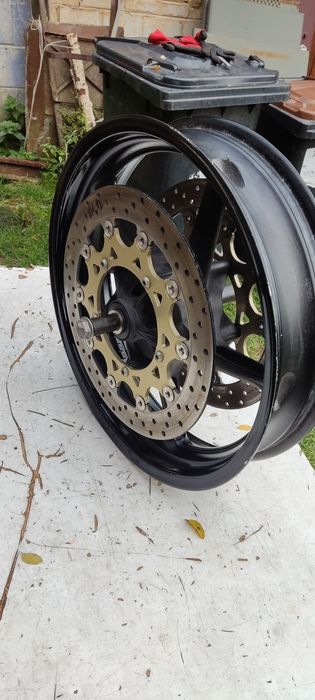 Yamaha R1 rn12 felga tarcze