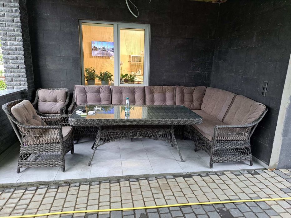 Плетені меблі з ротангу